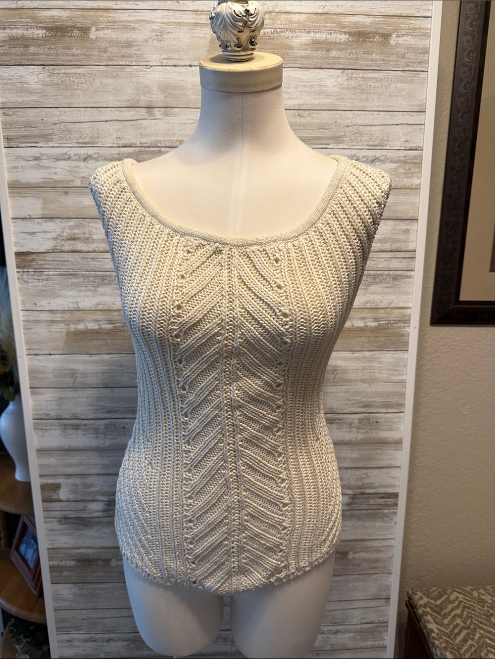 New Banana Republic Cream sweater Cable Knit Tank Top